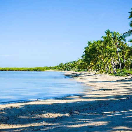 First Landing Beach Resort & Villas Lautoka Luaran gambar