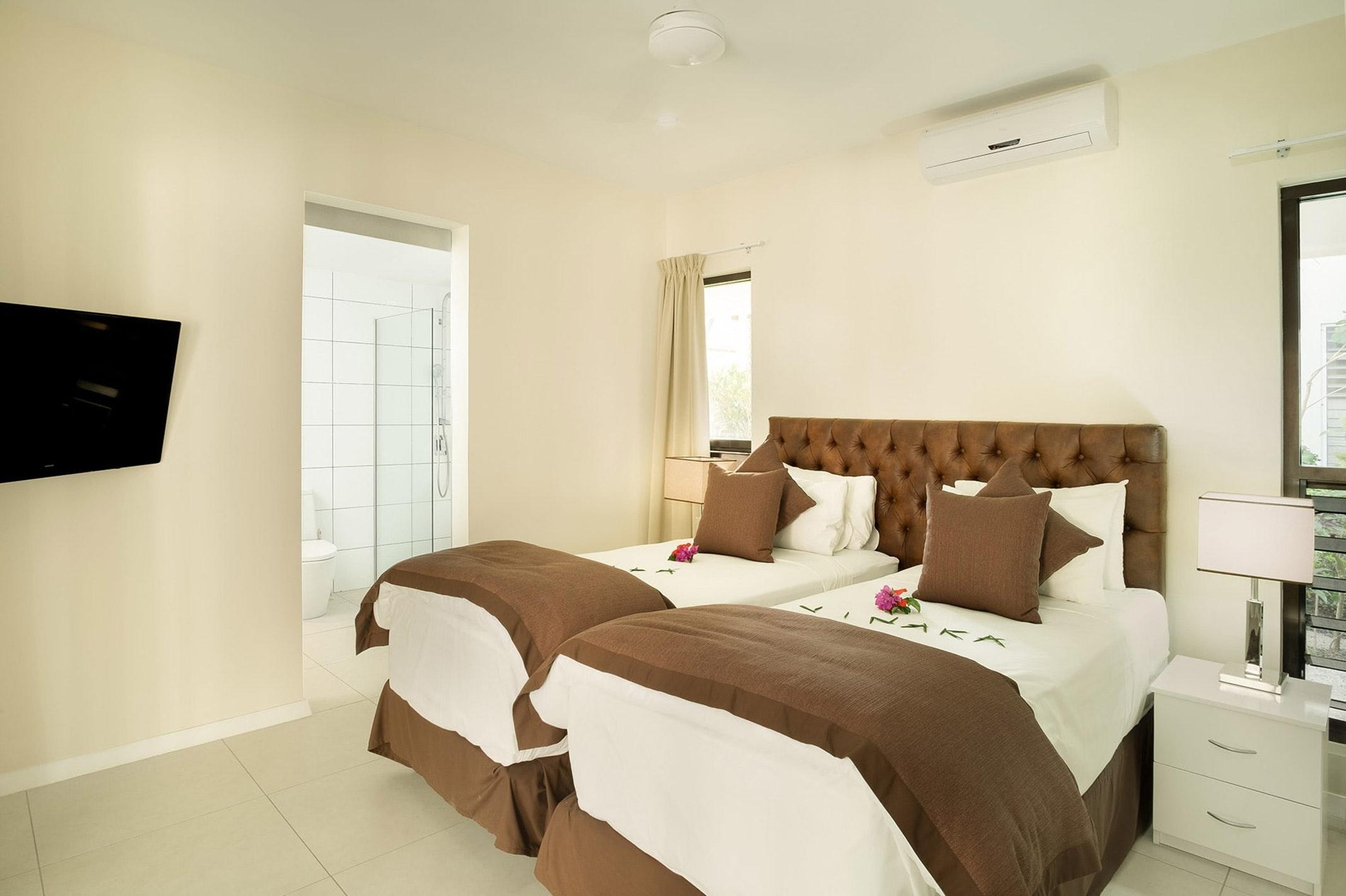 First Landing Beach Resort & Villas Lautoka Luaran gambar