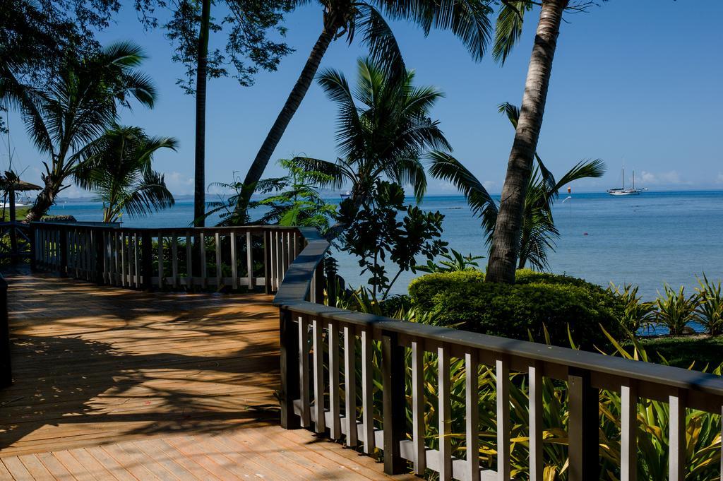 First Landing Beach Resort & Villas Lautoka Luaran gambar