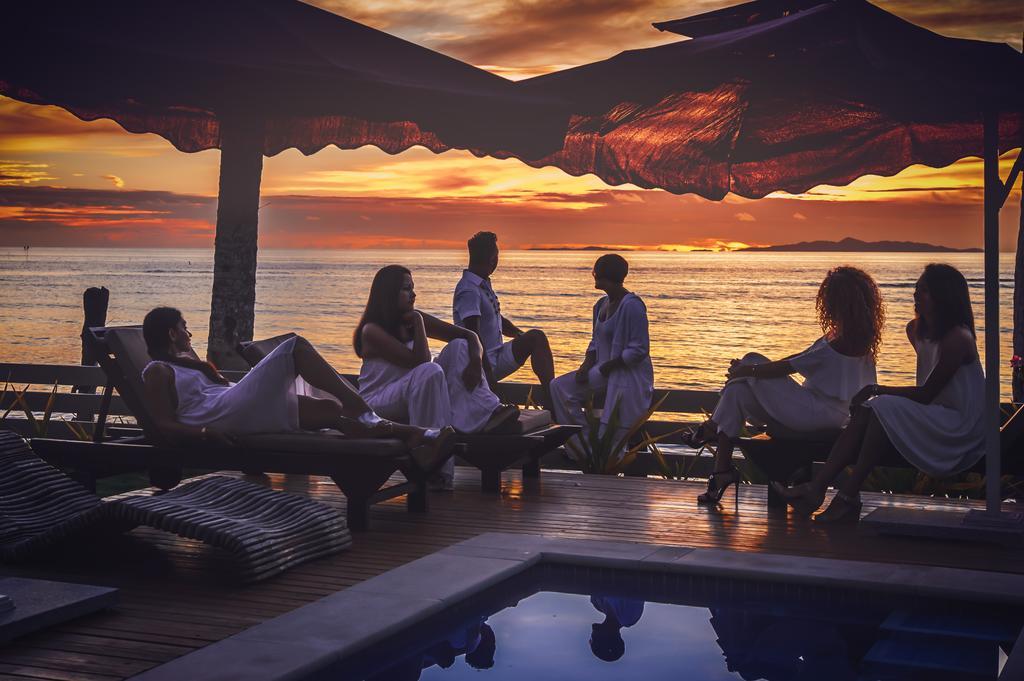 First Landing Beach Resort & Villas Lautoka Luaran gambar