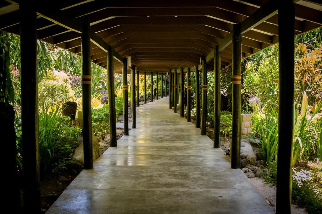 First Landing Beach Resort & Villas Lautoka Luaran gambar