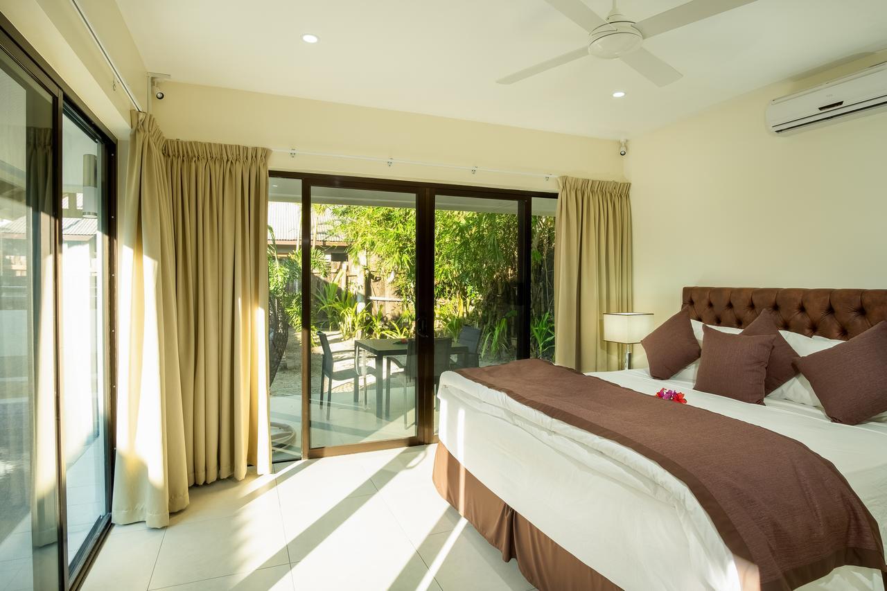 First Landing Beach Resort & Villas Lautoka Luaran gambar