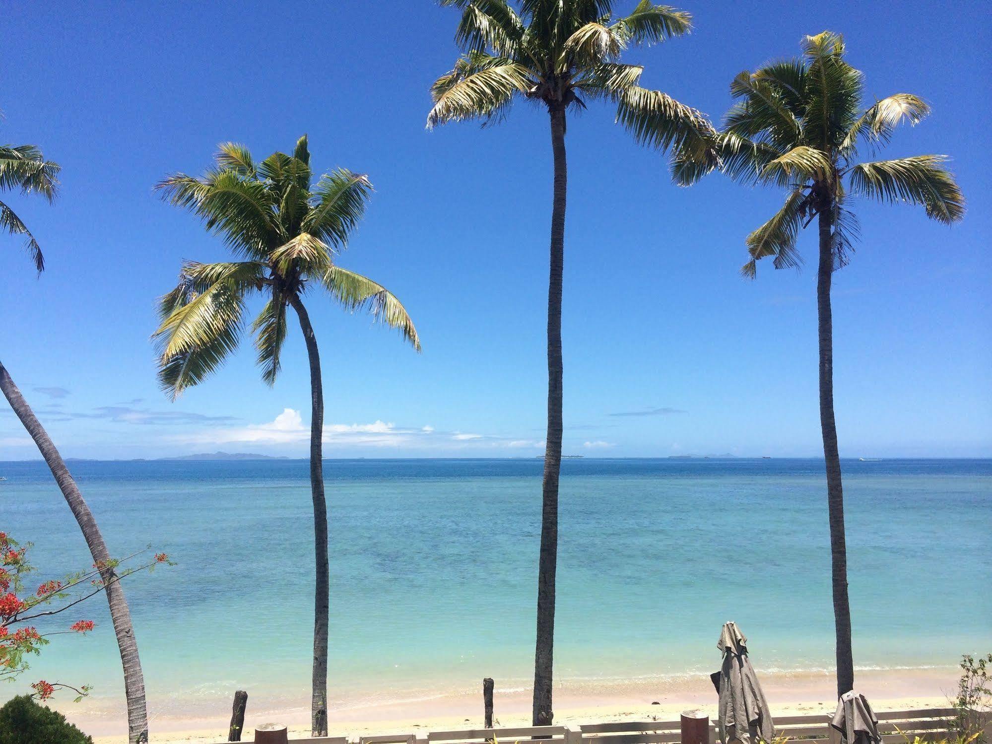 First Landing Beach Resort & Villas Lautoka Luaran gambar